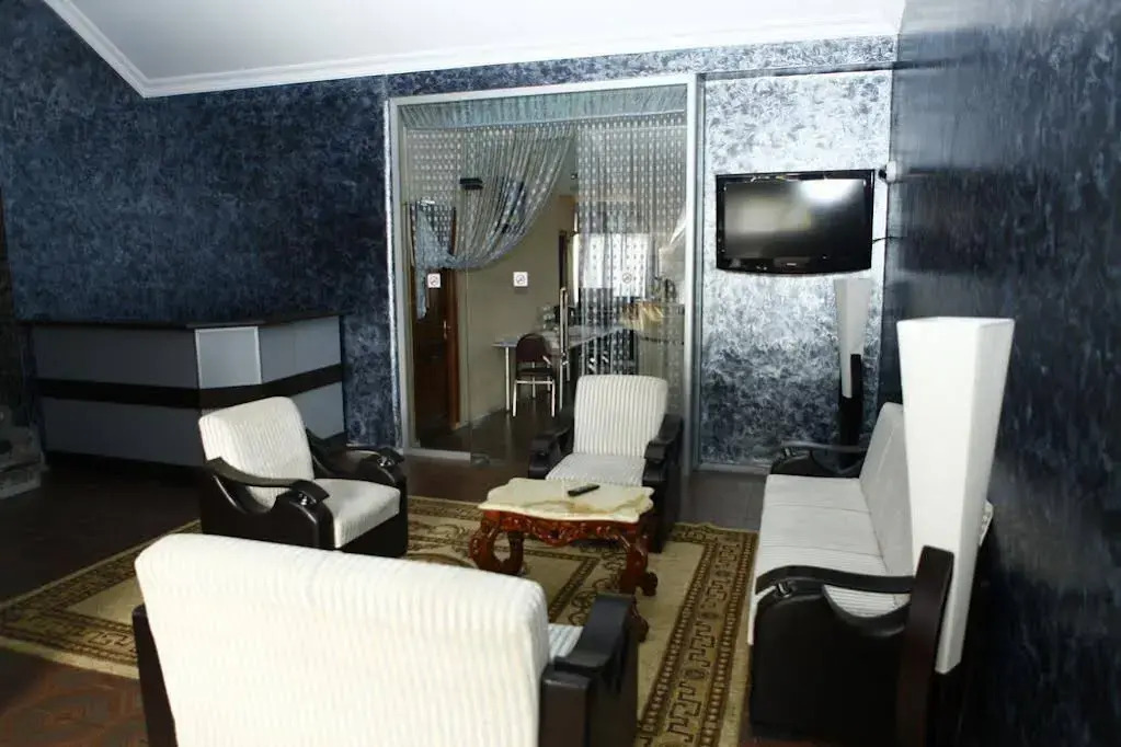 Duta Hotel