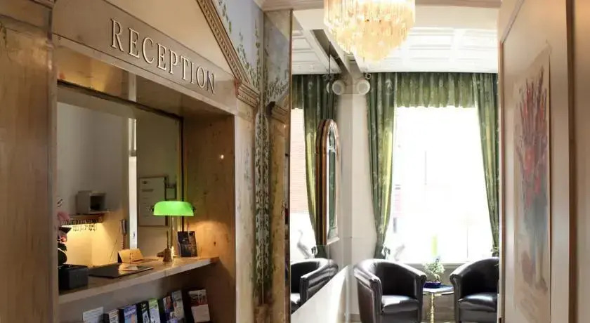 Hotel Atlantic - Kopf aus, Herz an