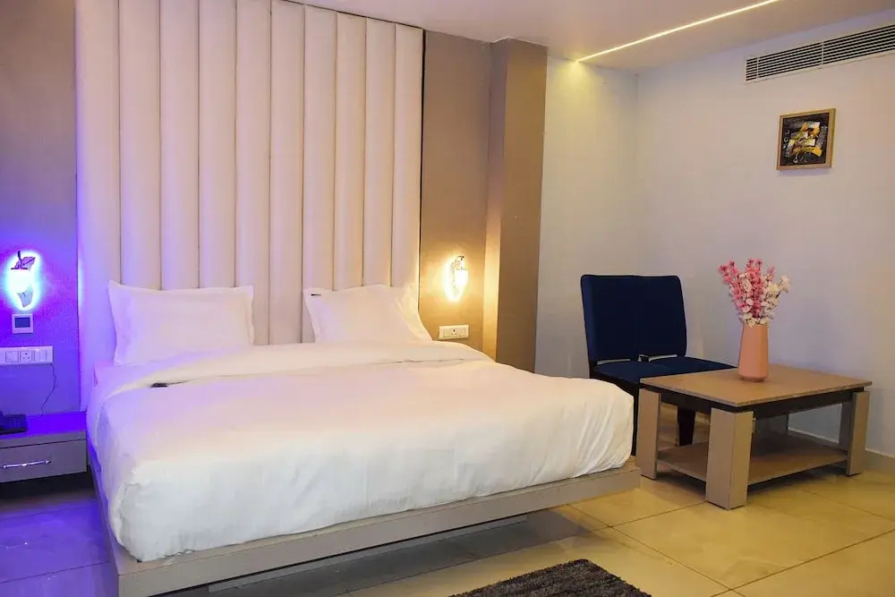 Country Ambience Hotel By Jags City Mall