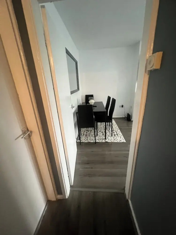 Serene Escape Cosy Apartment in Wolverhampton