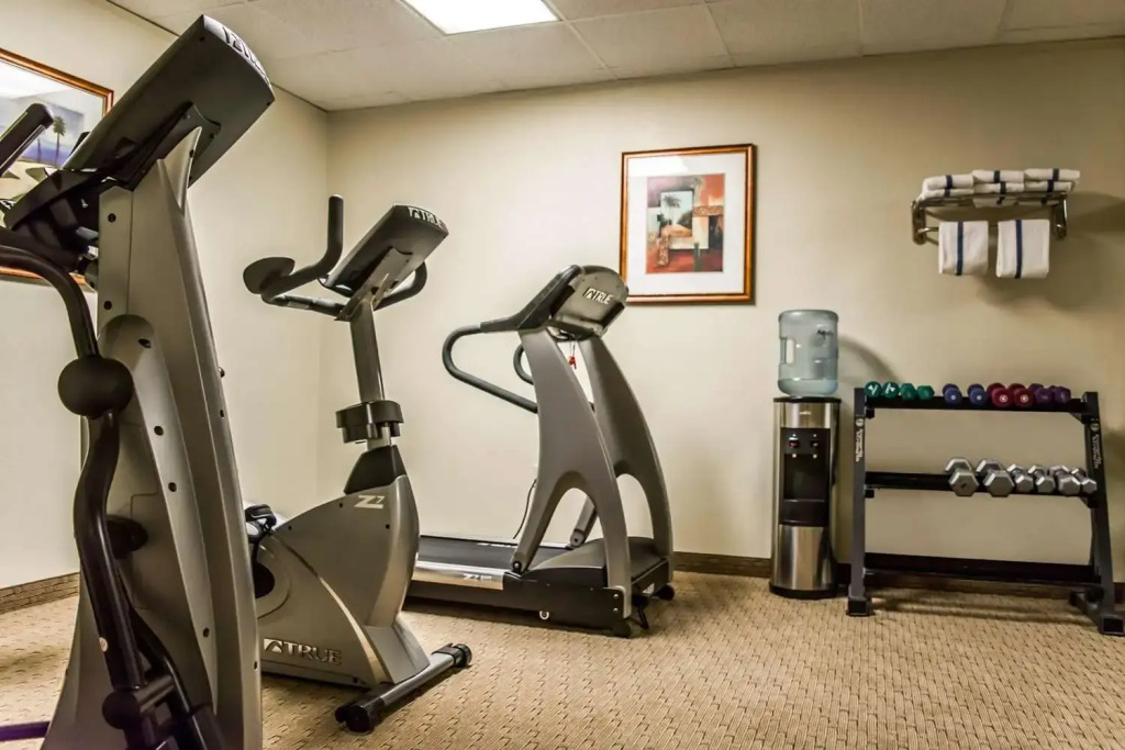 Quality Inn and Suites Golf Resort