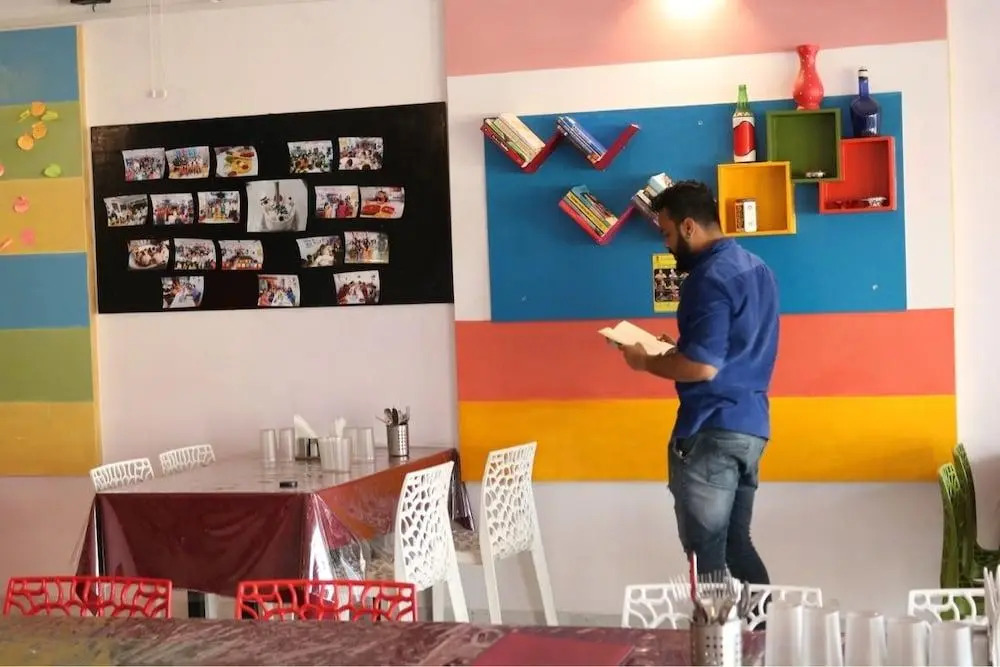 Hotel Kirti Plaza