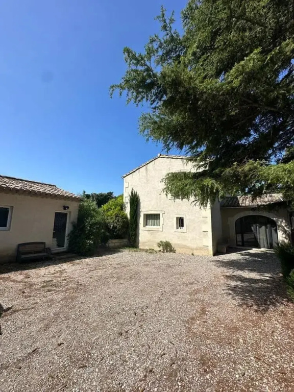 Charming Villa With AC in Alpilles