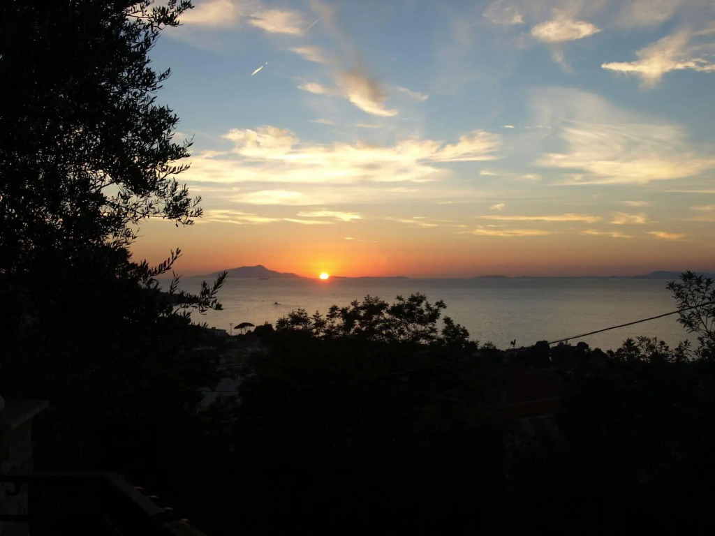 M Suites Sorrento