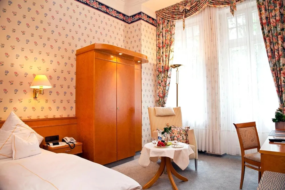 Privat-Hotel Villa Aurora