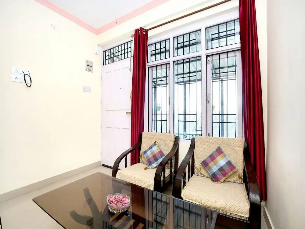 OYO 12931 Home 2BHK Valley Cottage