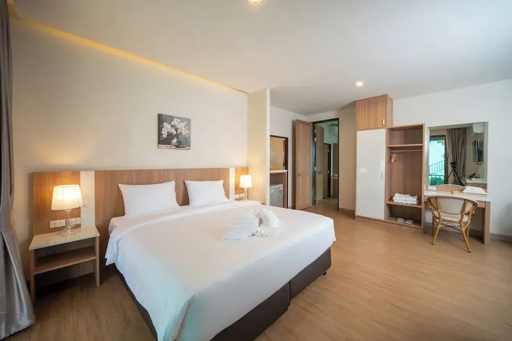 Natural Beach Resort Thasala