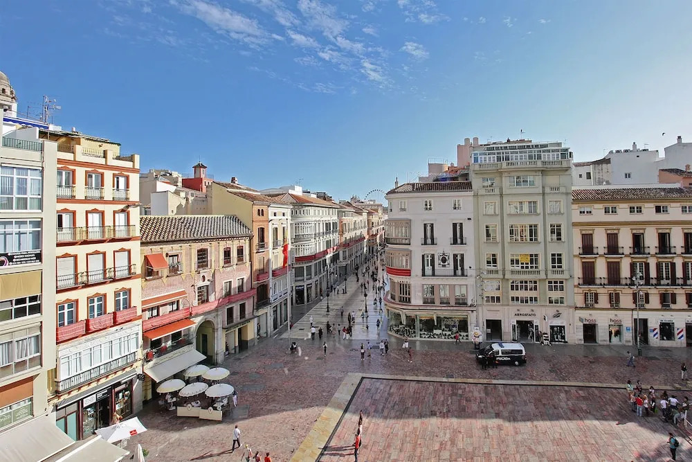 Apartamentos Plaza Constitución - Larios