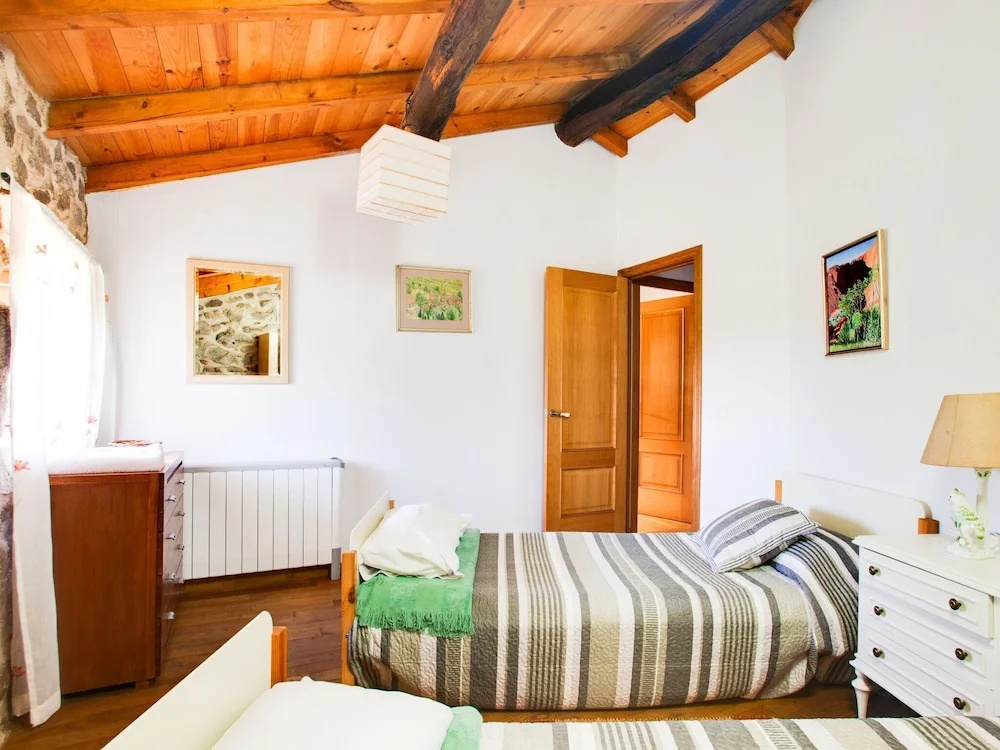 Farmhouse in Castrotañe with Terrace