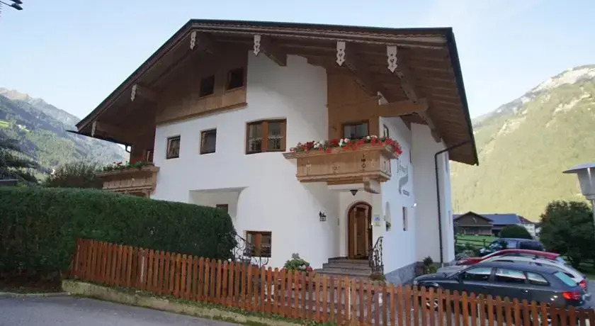 Vronis Waldhaus ADULTS ONLY