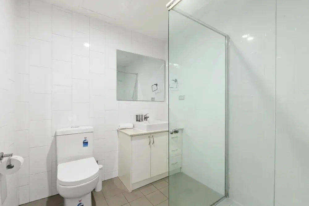 Bright 1-bed Apartment in Central Redfern