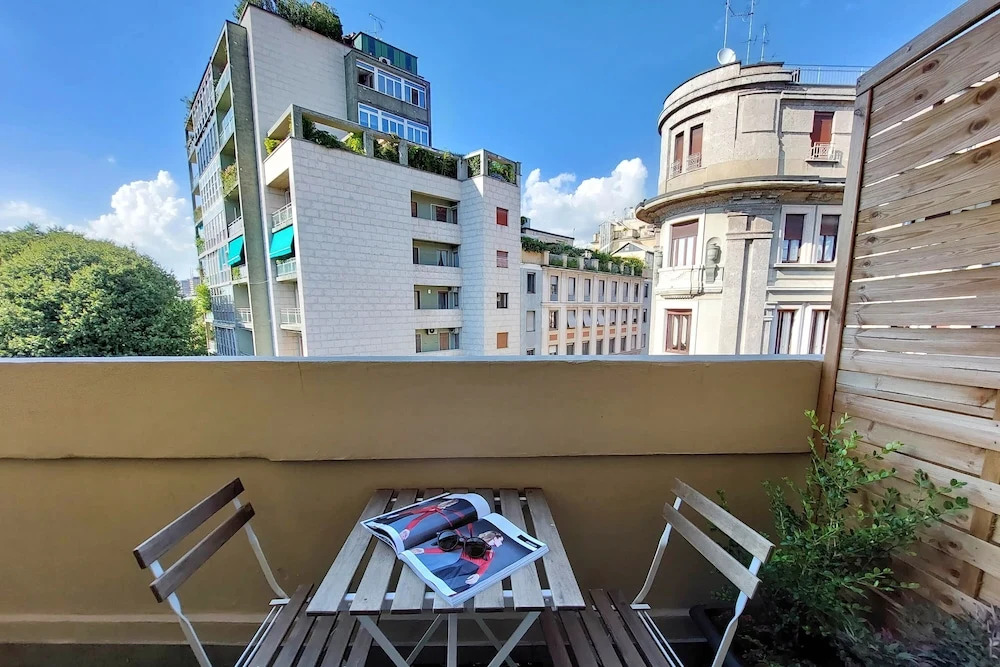 Vico Fashion District