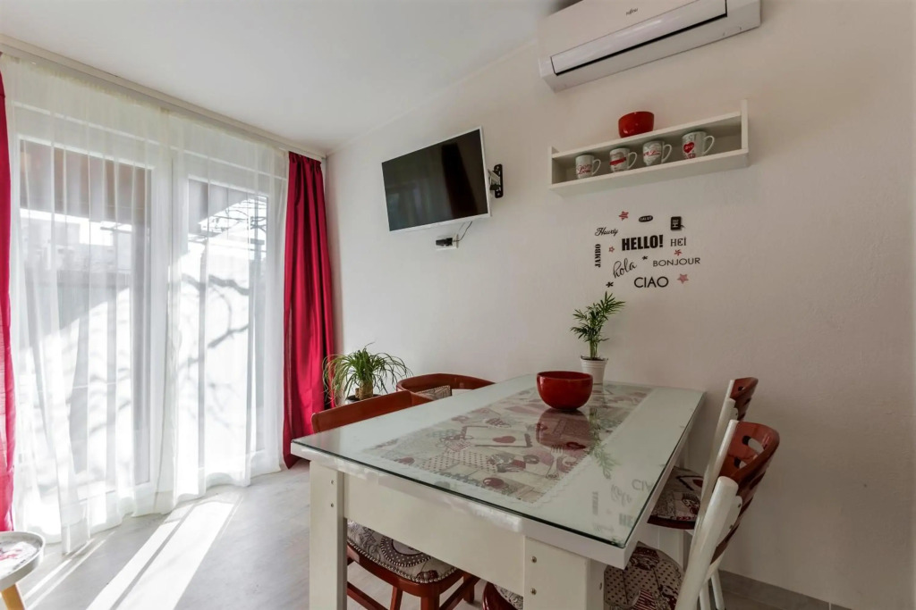 Apartment Taja, cijela kuća i vrt samo za vas