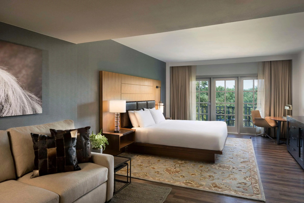 Hyatt Regency Hill Country Resort and Villas