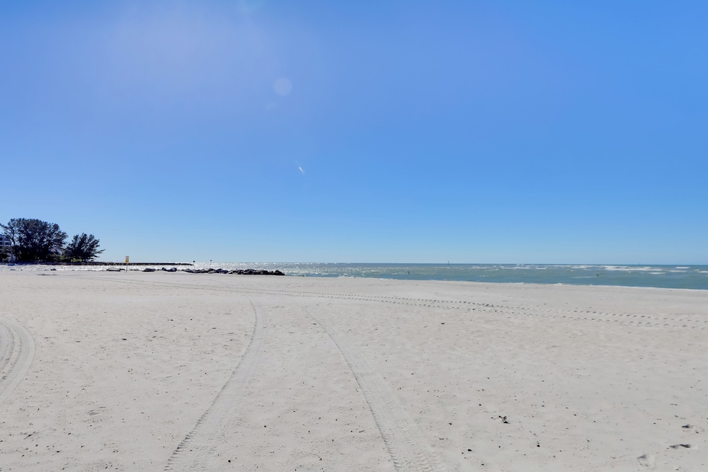 1 Block to John's Pass: Condo w/ Shared Dock!