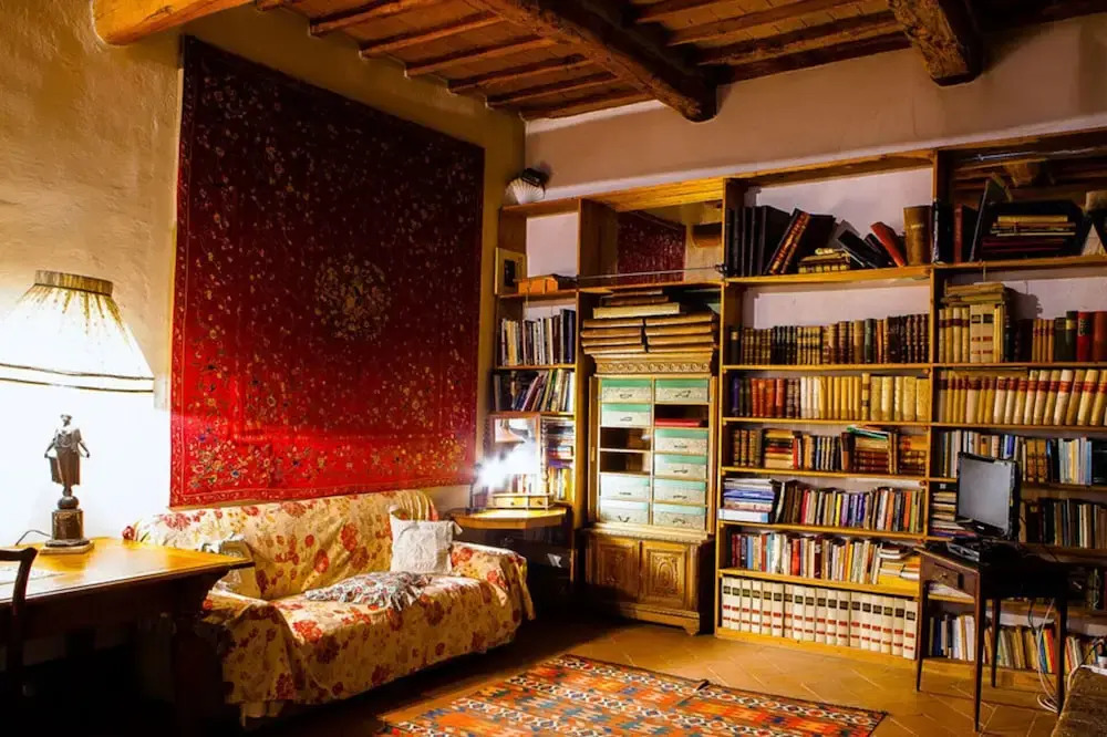 Captivating 3-bedroom Apartment in Certaldo
