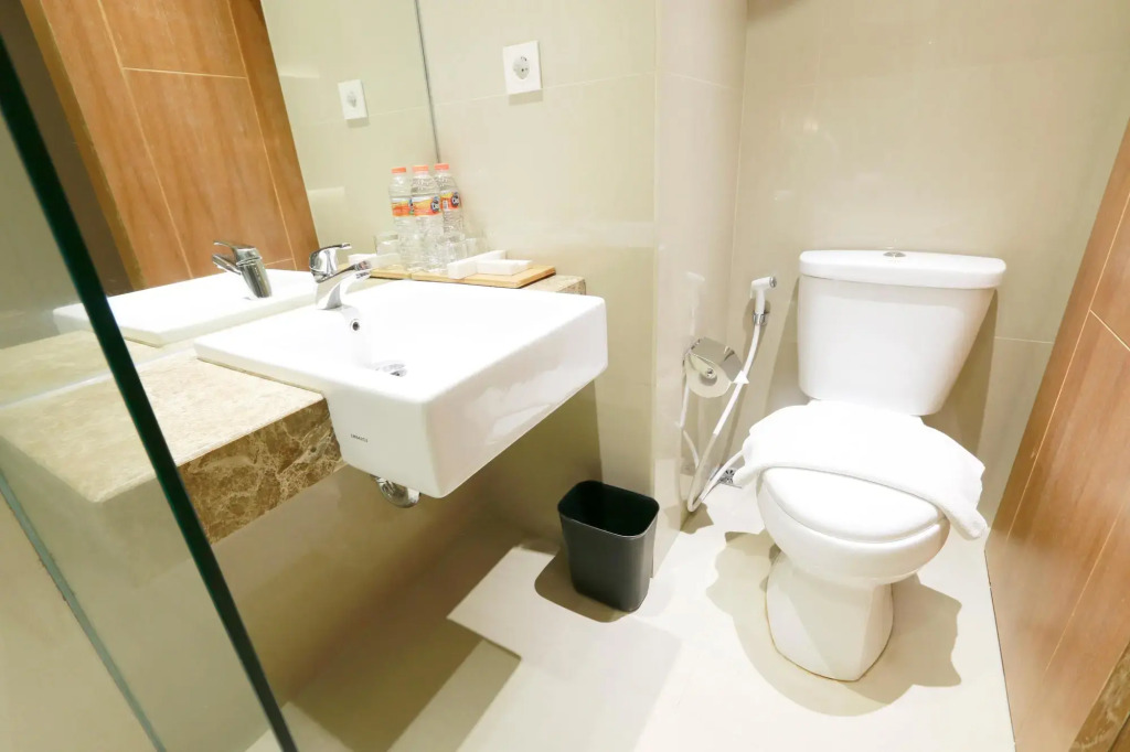 Yellow Star Gejayan Hotel