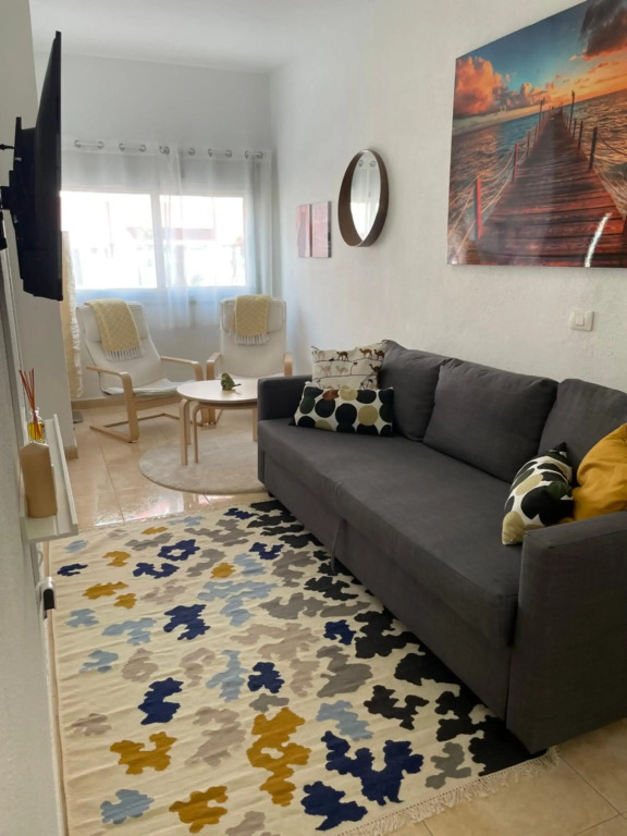 Sunny Apartment in the Heart of Santa Cruz