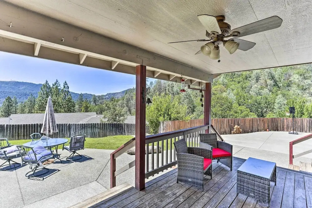Private Pool & Game Room: Family Weaverville Gem