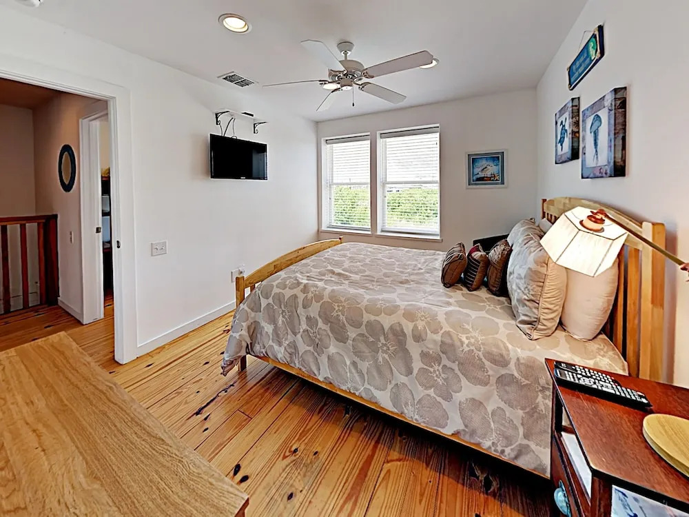 The Commons #102 - Three Bedroom Townhome