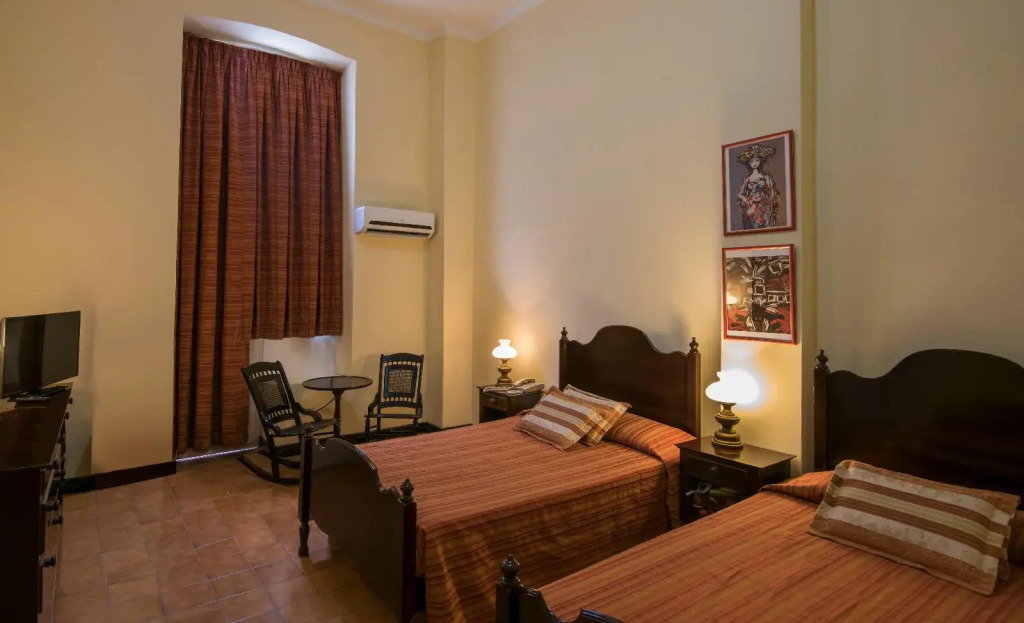Hotel Plaza