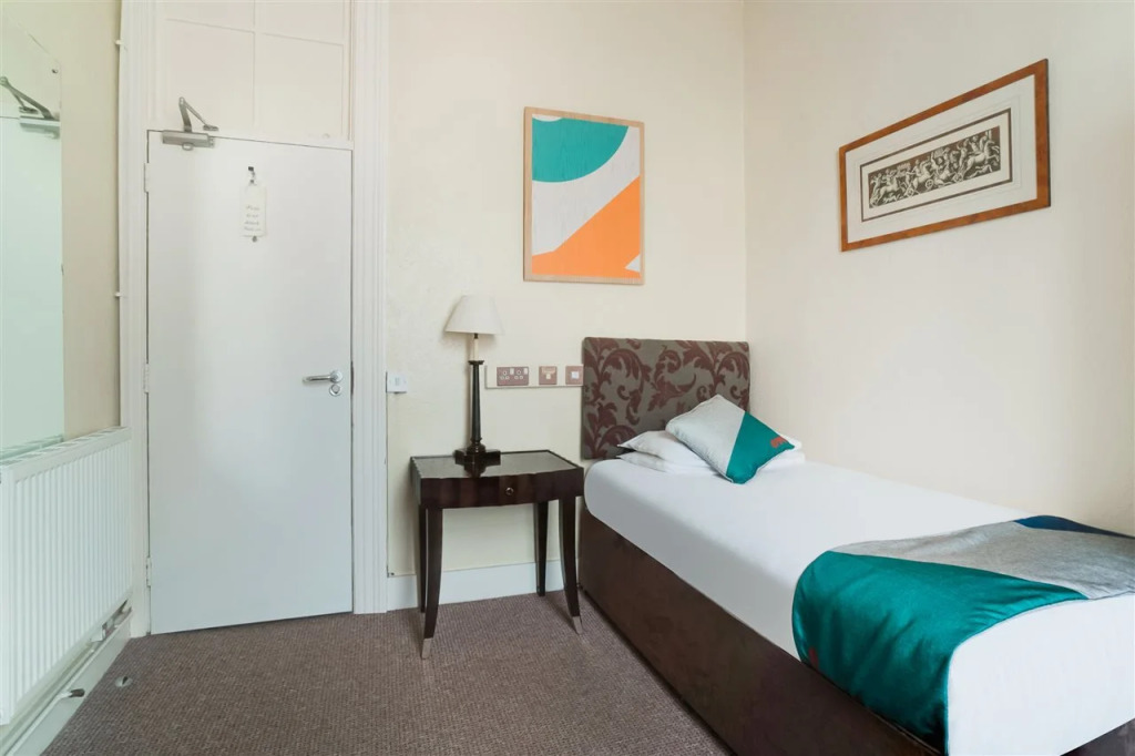 Sea Shell Hotel