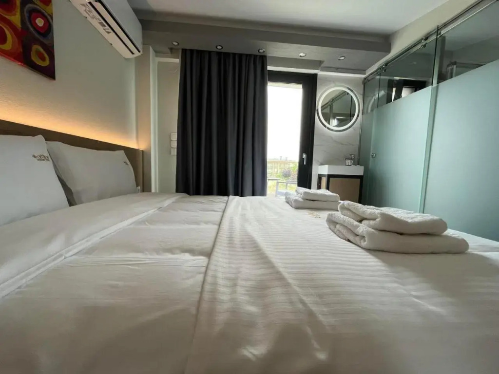 Artline Luxury Suites