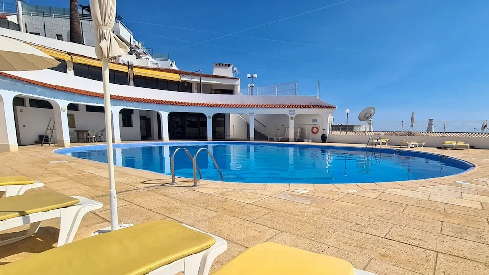 Amazing Sea View Albufeira Center Pool 8 min to Beach
