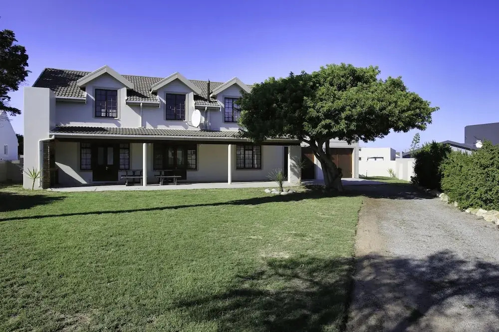 Affie Plaas, Langebaan 8-sleeper