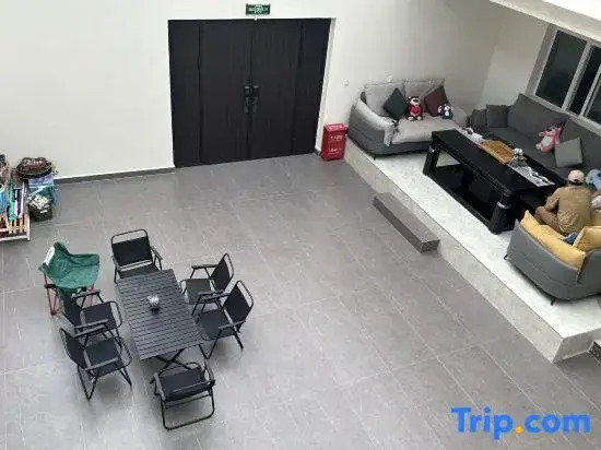 Shangri-La Songlan Hostel (Dukezong Ancient City)