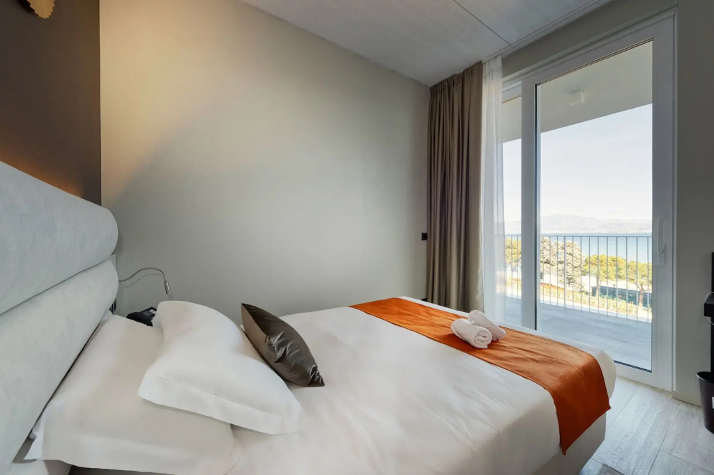 Vision Hotel