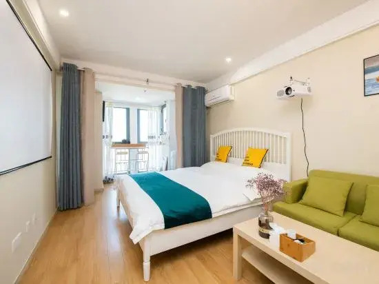 Yasheng Film & Sound Apartment