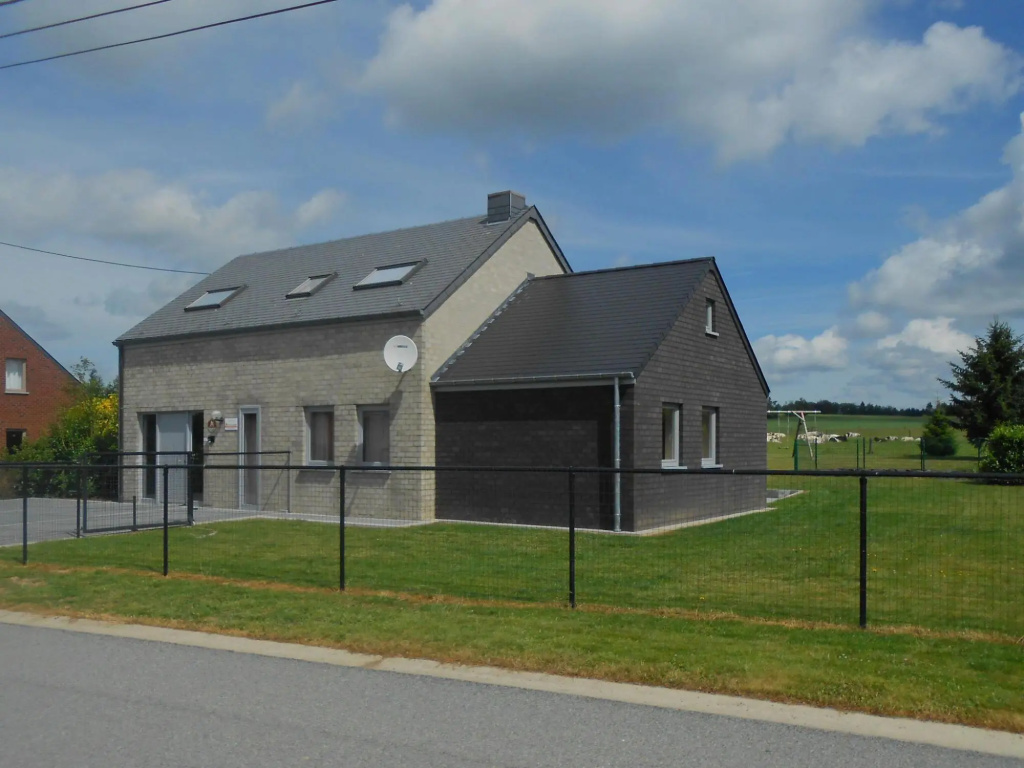 Holiday home in Bertogne between meadows and the forest-Wheelchair accessible