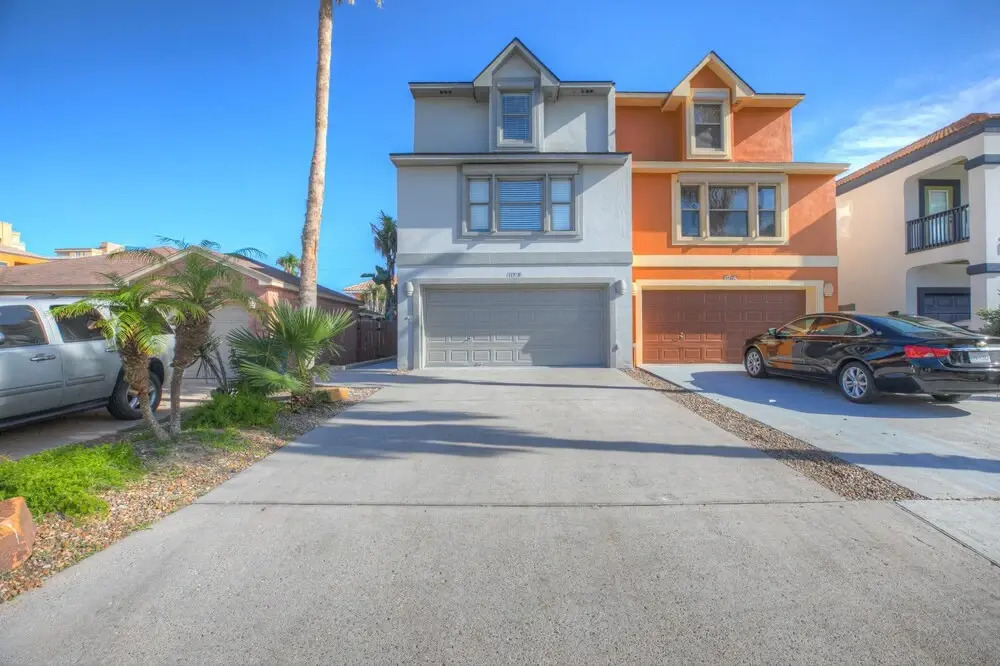 New! Stunning House w/ Pool & 1 Block From Beach!