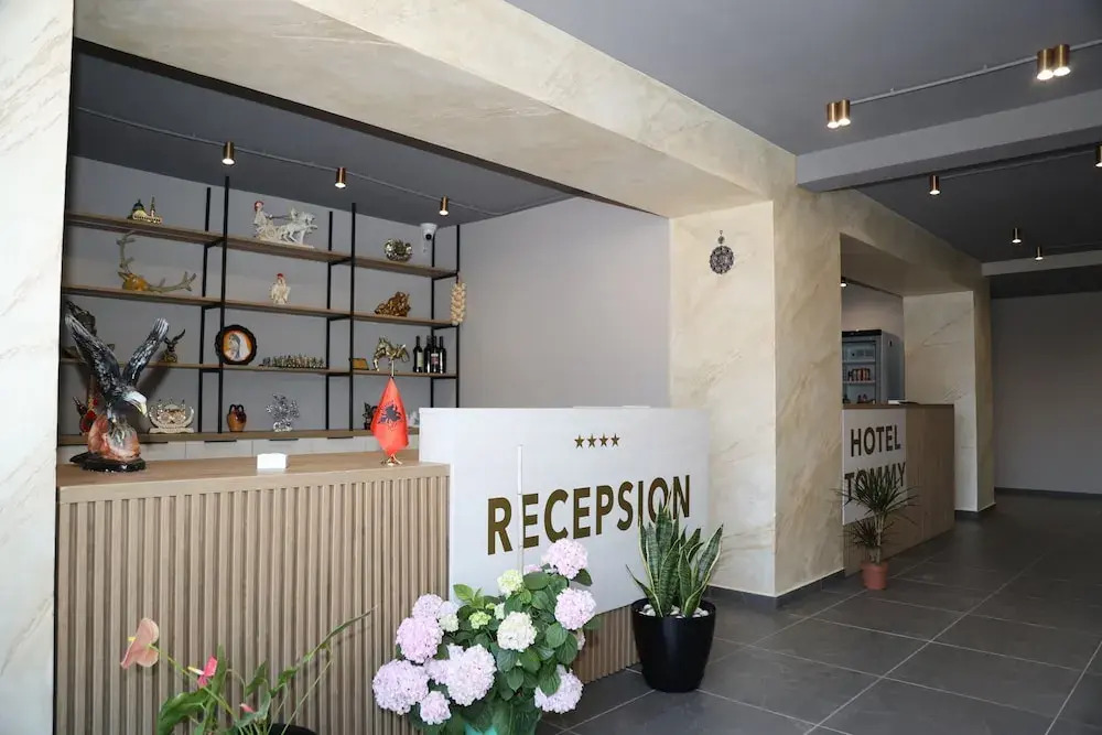 Kalpazo Rental Hotel Tommy Durres