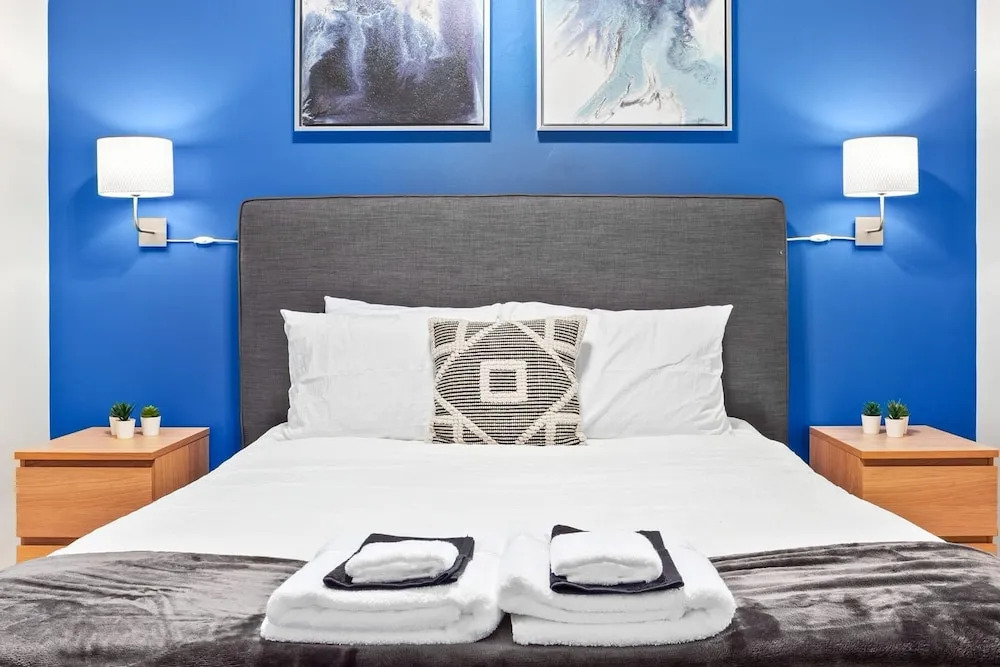 City Center Apartment, Walk Everywhere, Wifi