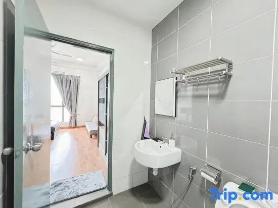 PLATINO Kids Friendly, 3BR Family Suite, Next to Paradigm Mall Escape JB