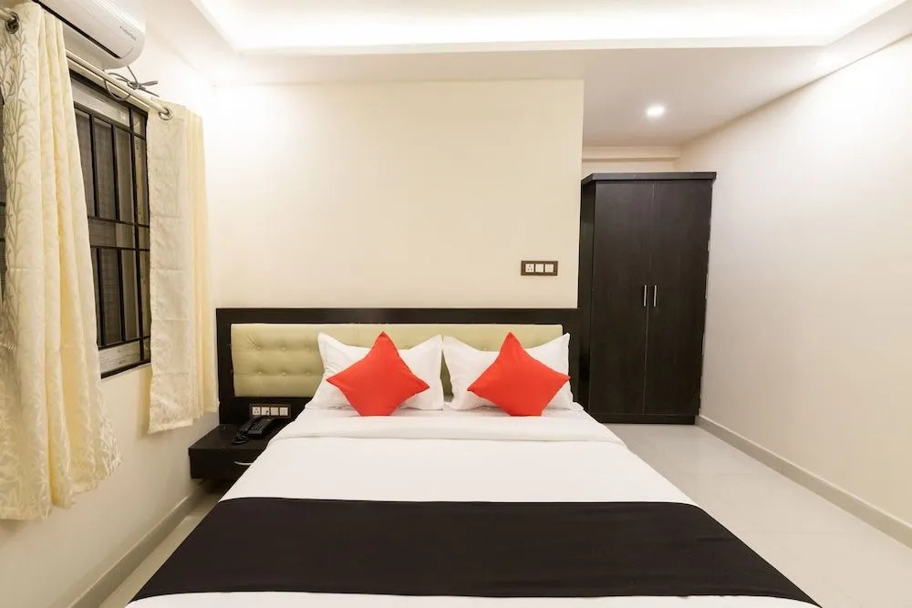 Capital O Regal suites