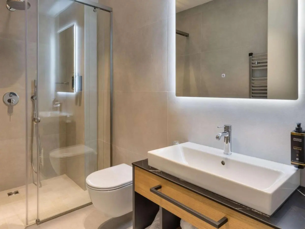 Mercure Tirana