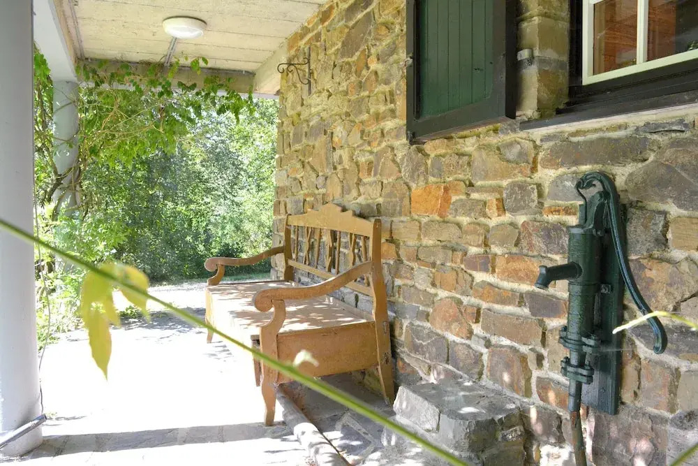 Luxury Pet-friendly Chalet in Bièvre near Forest