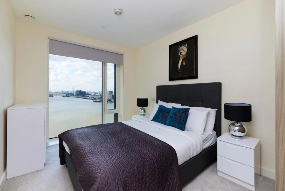 The River Thames Wonder - Tempting 2bdr Flat With Balcony