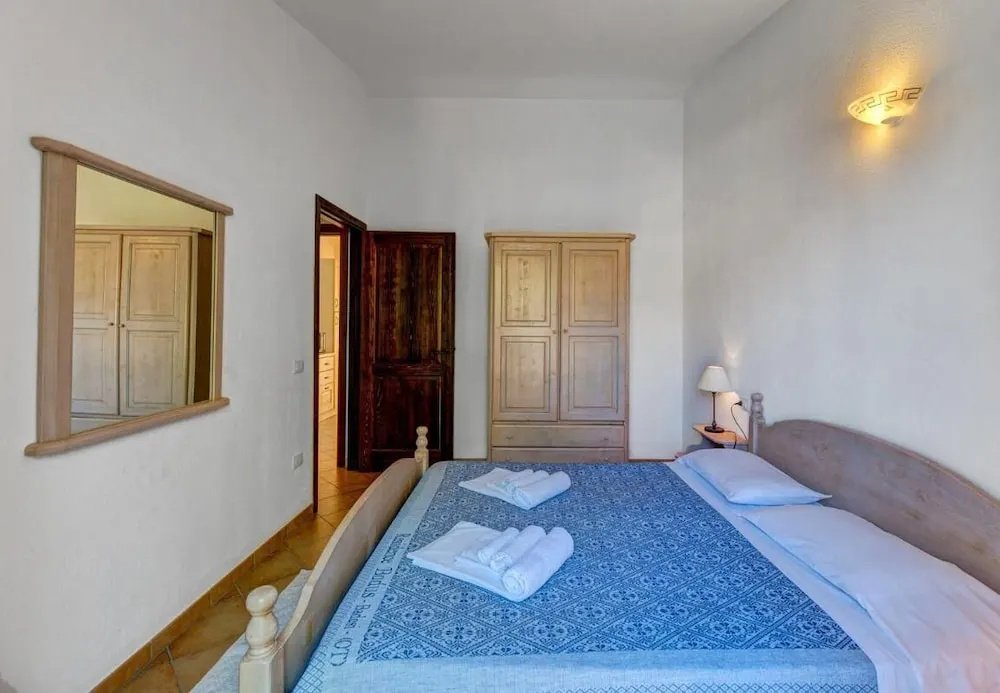 The Fantastic Residenza Badus 1 Bedroom Apartment Sleeps 4 No0811m