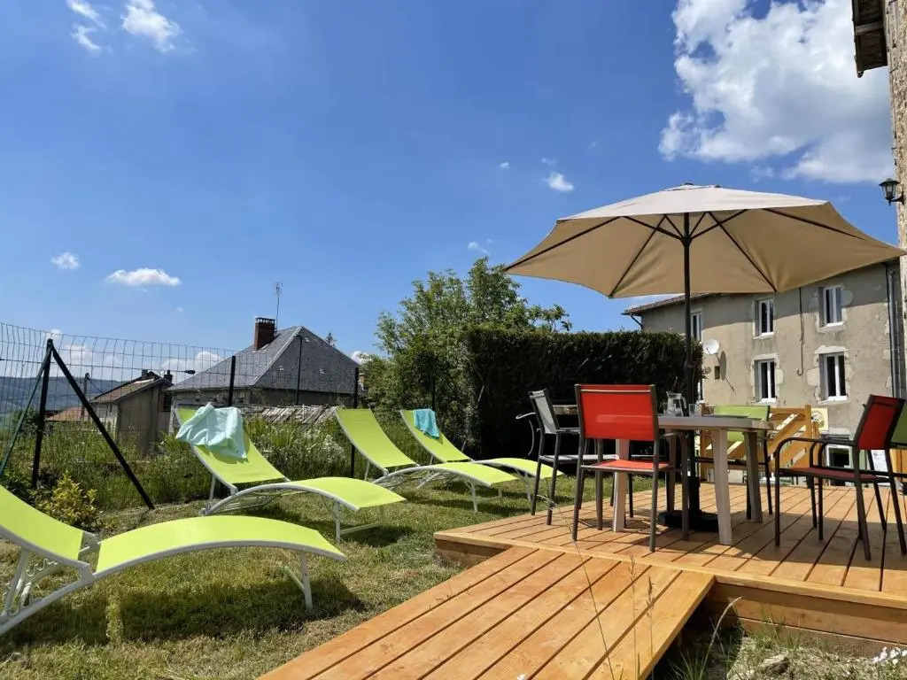Maison moderne à La Chabanne avec jardin et animaux admis - FR-1-489-341