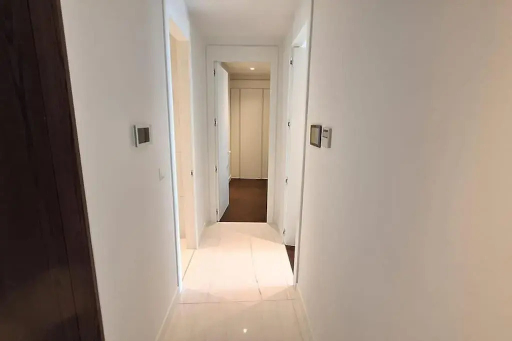 Phaedrus Living Del Mar Suite 311
