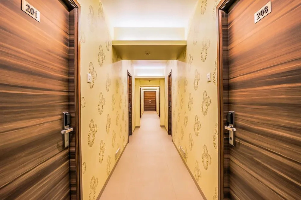 FabHotel Landmark Residency - Nr MIDC Turbhe