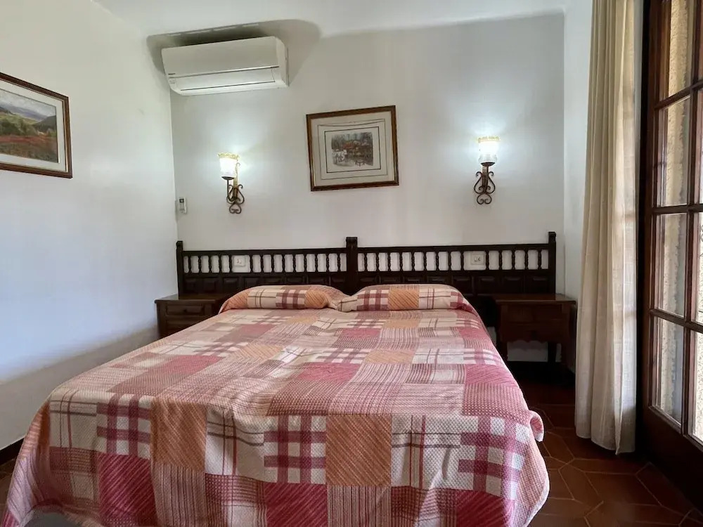 3 Bedroom Holiday Home Near the Beach