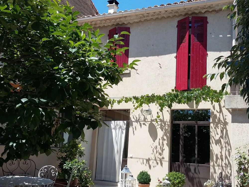 CHAMBRES DHÔTES LOréliane en Provence SPA