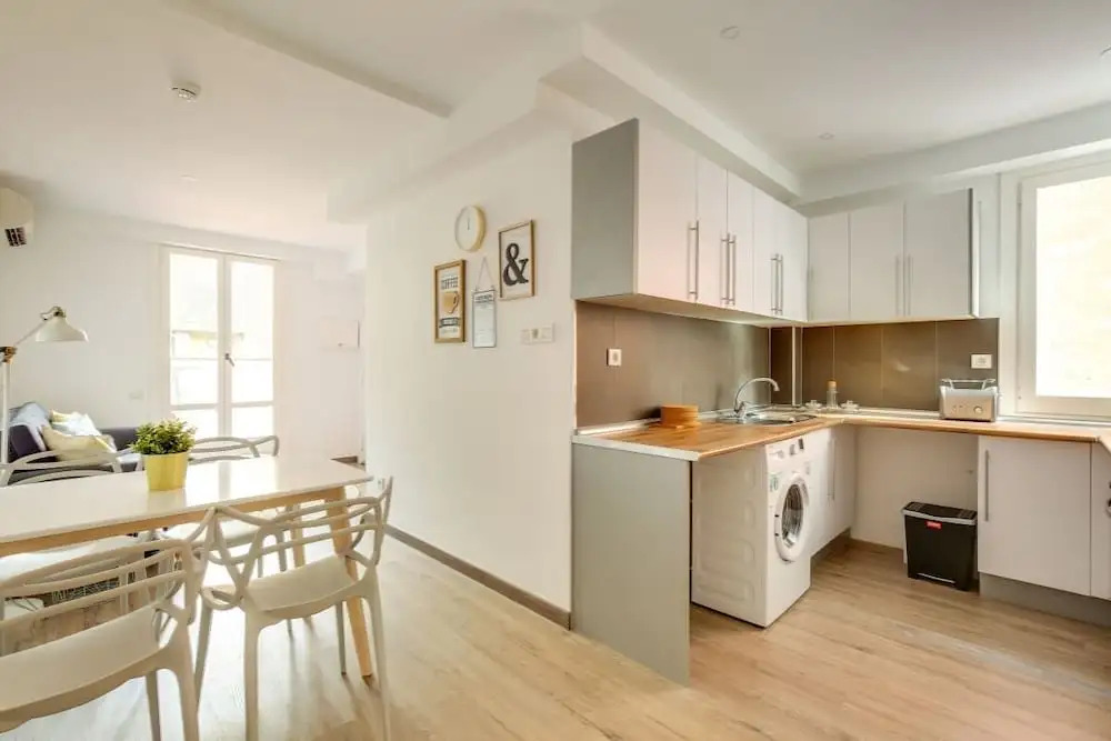 Wonderful Renovated 1 Bed With Terrace