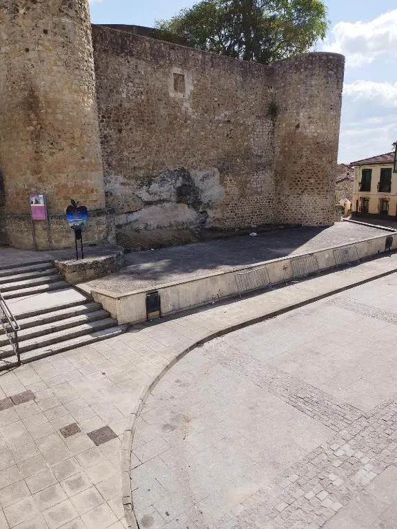 Berleo 1 Piso completo en pleno casco histórico.