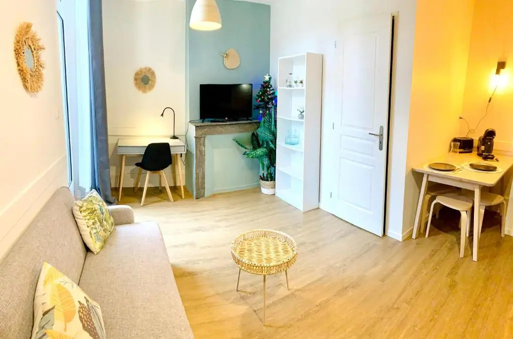 LE DUMON 2 - T2 avec GARAGE - TERRASSE - WiFi - Gare à 200m